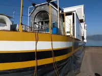 Pråm till salu