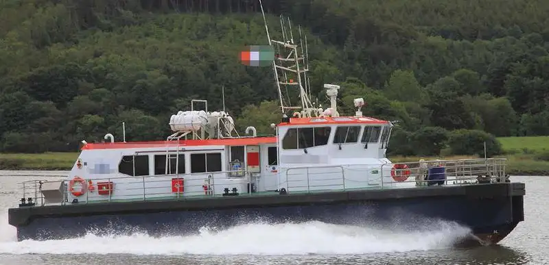Besättningsbåt till salu
