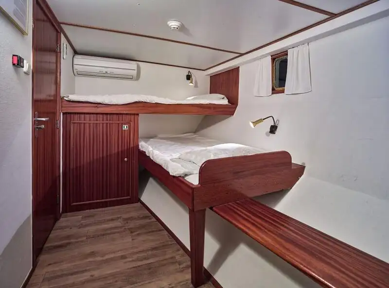 Flytande hotell till salu