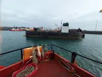 Pråm till salu