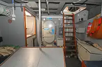 Räddningsfartyg till salu