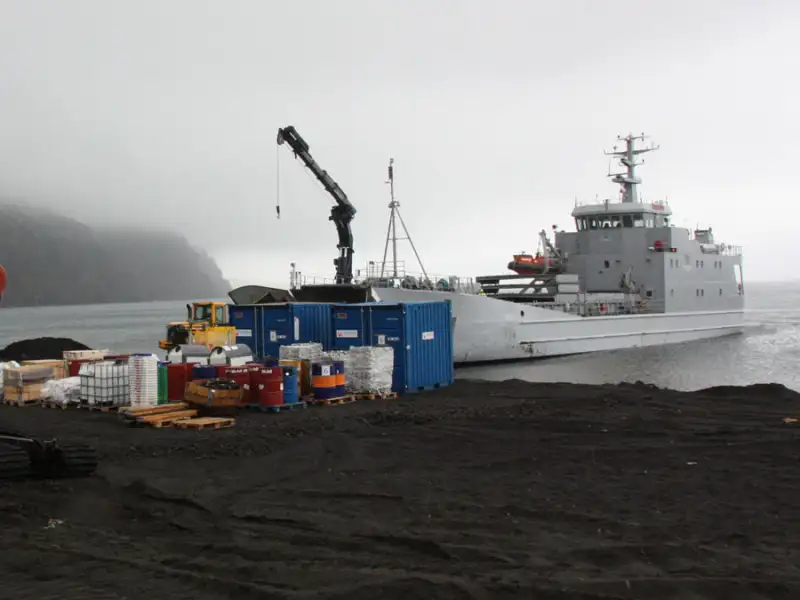 Landstigningsfartyg, tank till salu