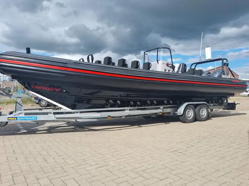 Containerskepp till salu