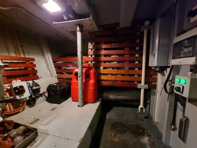 Räddningsbåt till salu