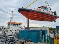 Containerskepp till salu