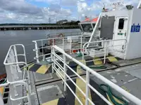 Containerskepp till salu