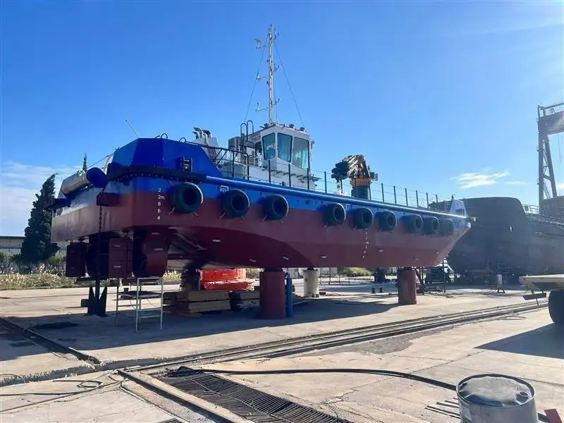 Arbetsbåtar till salu