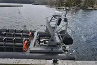 Styv uppblåsbar båt till salu