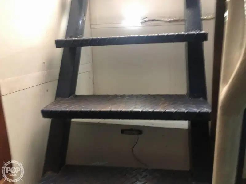 Försörjningsfartyg till salu