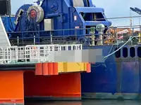 Containerskepp till salu