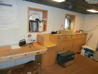 Containerskepp till salu