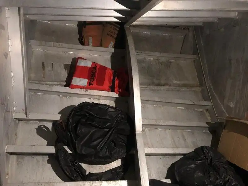 Containerskepp till salu