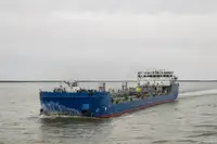Oil/Chemical tanker till salu