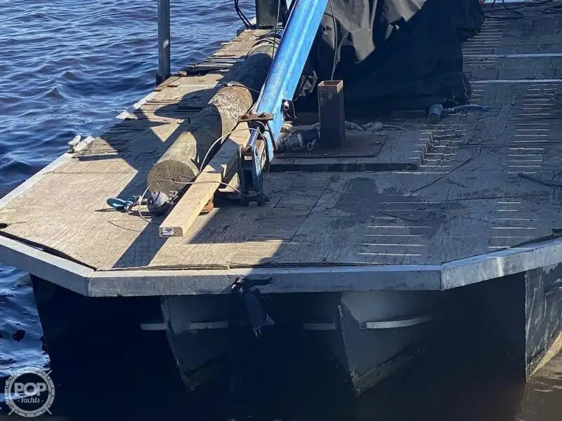 Pråm till salu