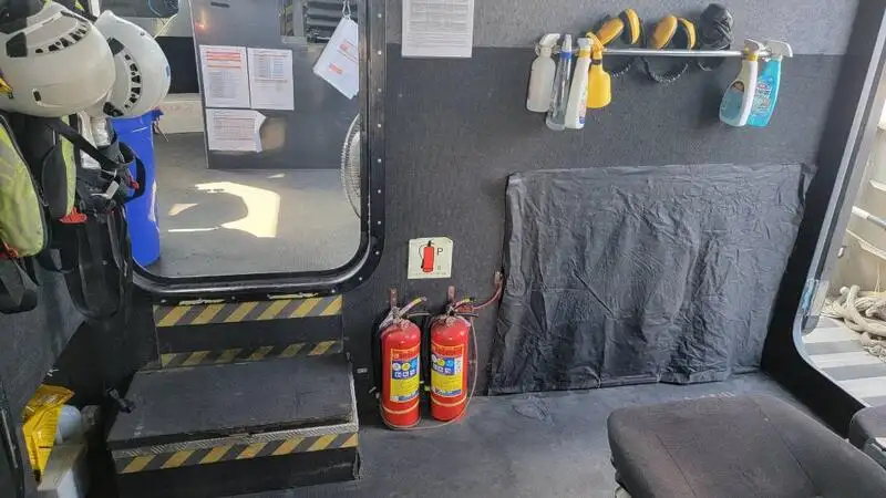 Containerskepp till salu