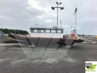 Styv uppblåsbar båt till salu