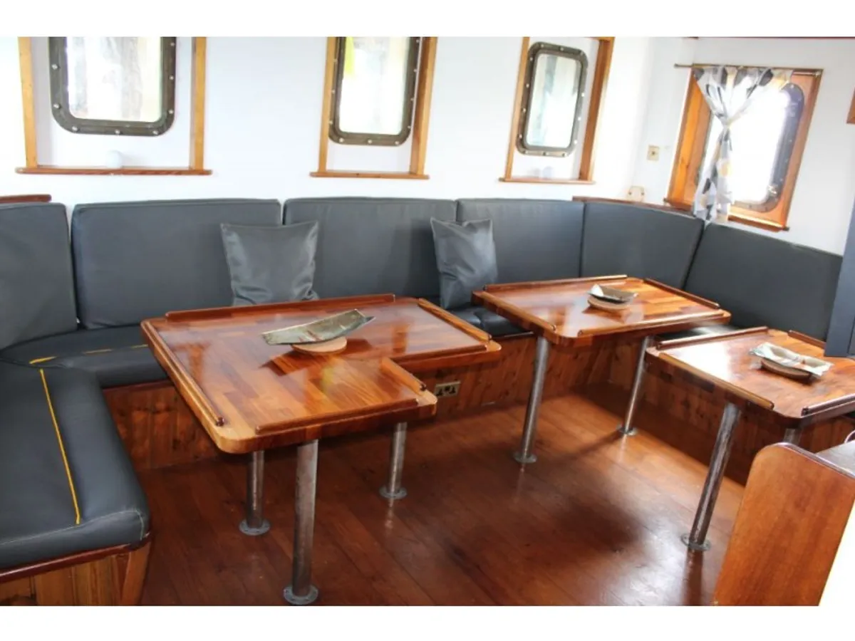 Yacht till salu