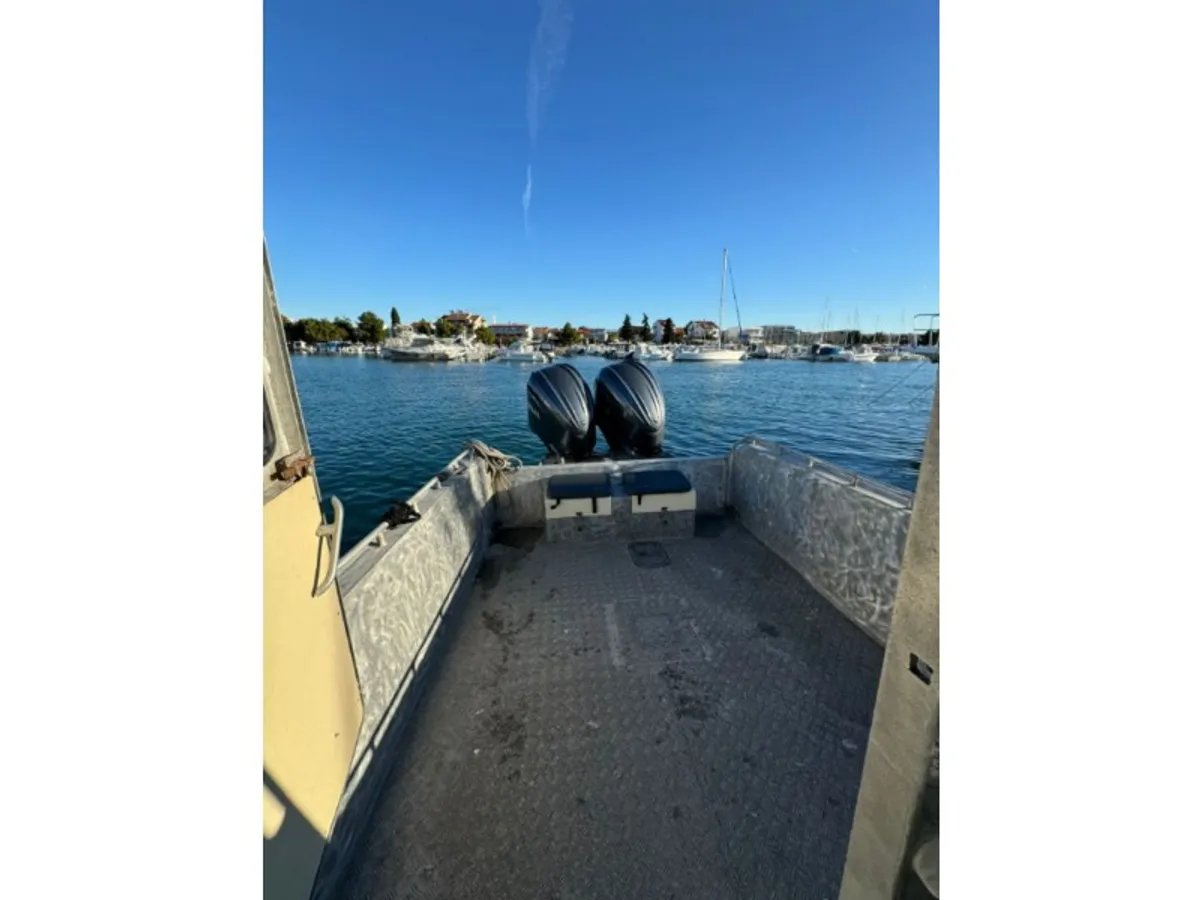 Arbetsbåtar till salu