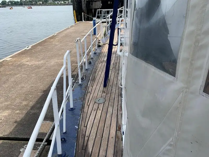 Lotsbåt till salu