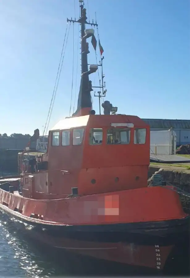 Bogserbåt till salu