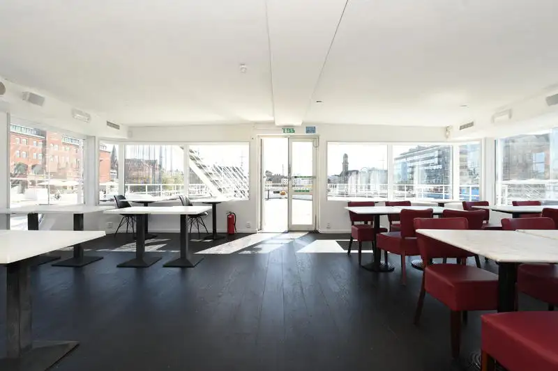 Pråm till salu