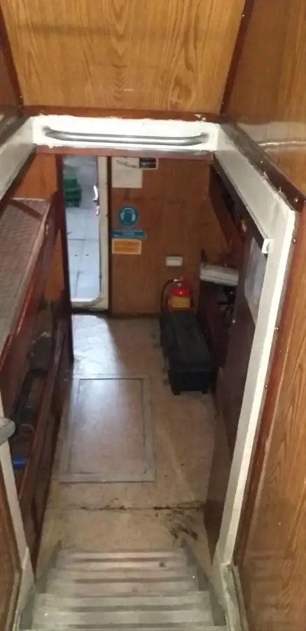Besättningsbåt till salu