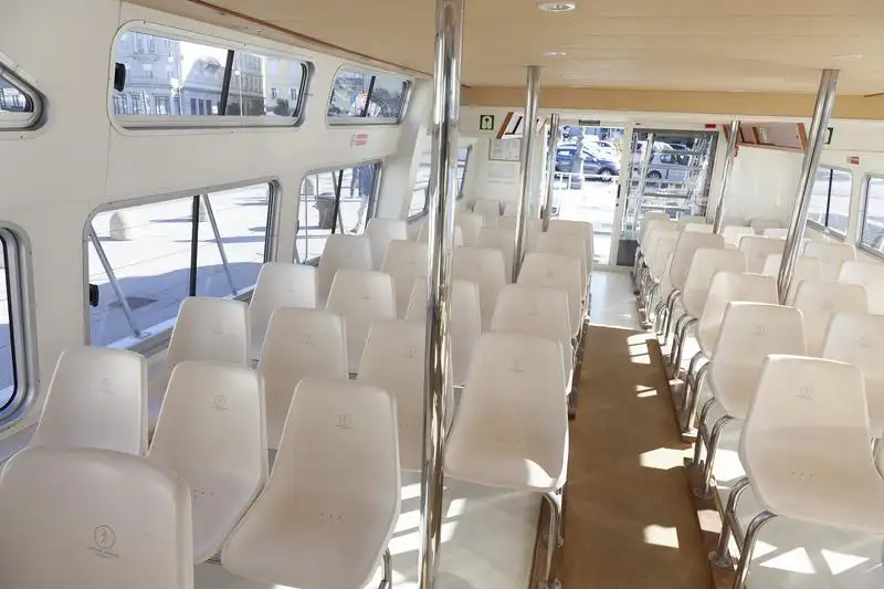 Passagerarfartyg till salu
