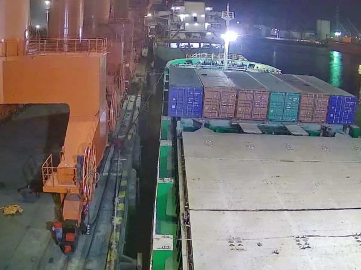 Containerskepp till salu
