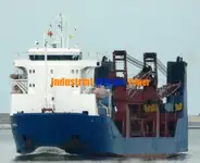 Containerskepp till salu