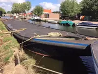Pråm till salu