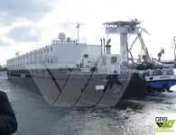 Containerskepp till salu