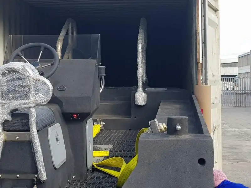 Containerskepp till salu