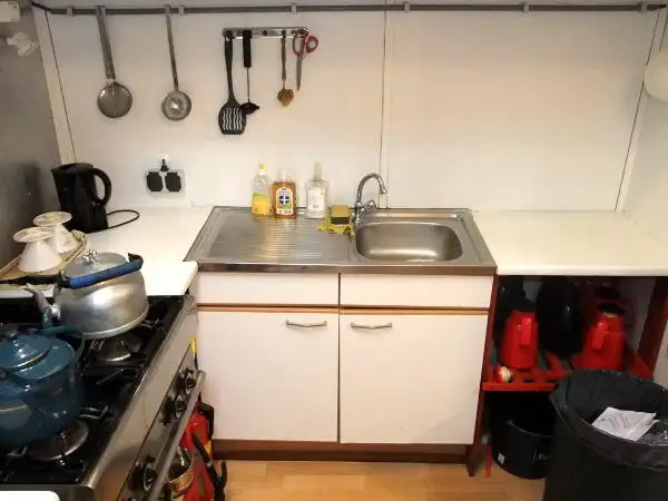 Pråm till salu