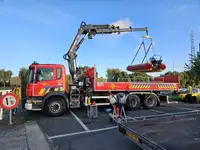 Räddningsfartyg till salu