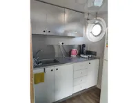 Containerskepp till salu