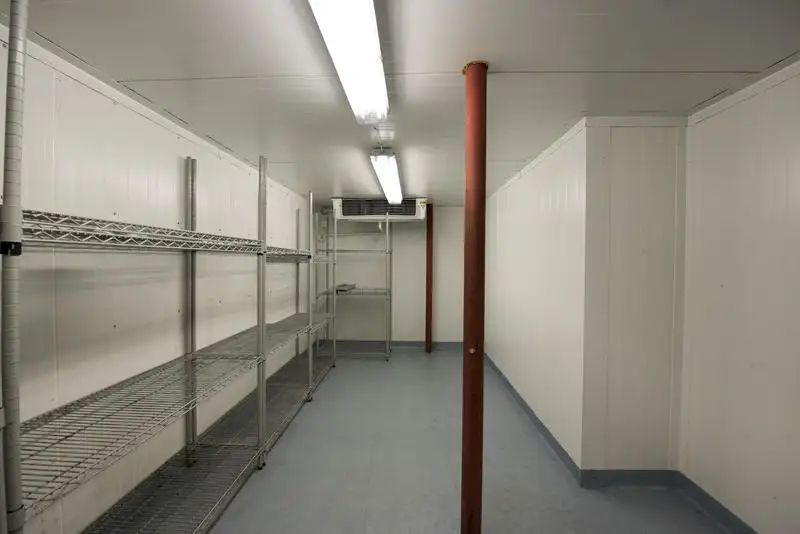 Pråm till salu