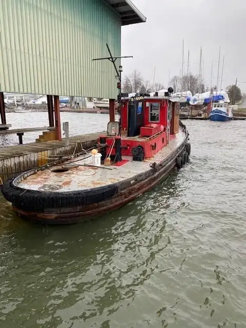 Bogserbåt till salu