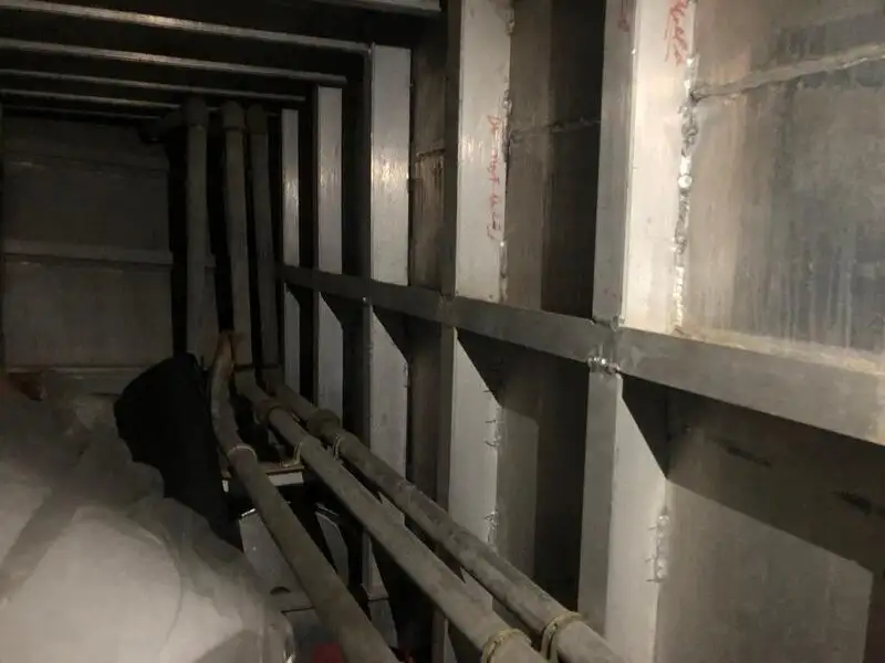Containerskepp till salu