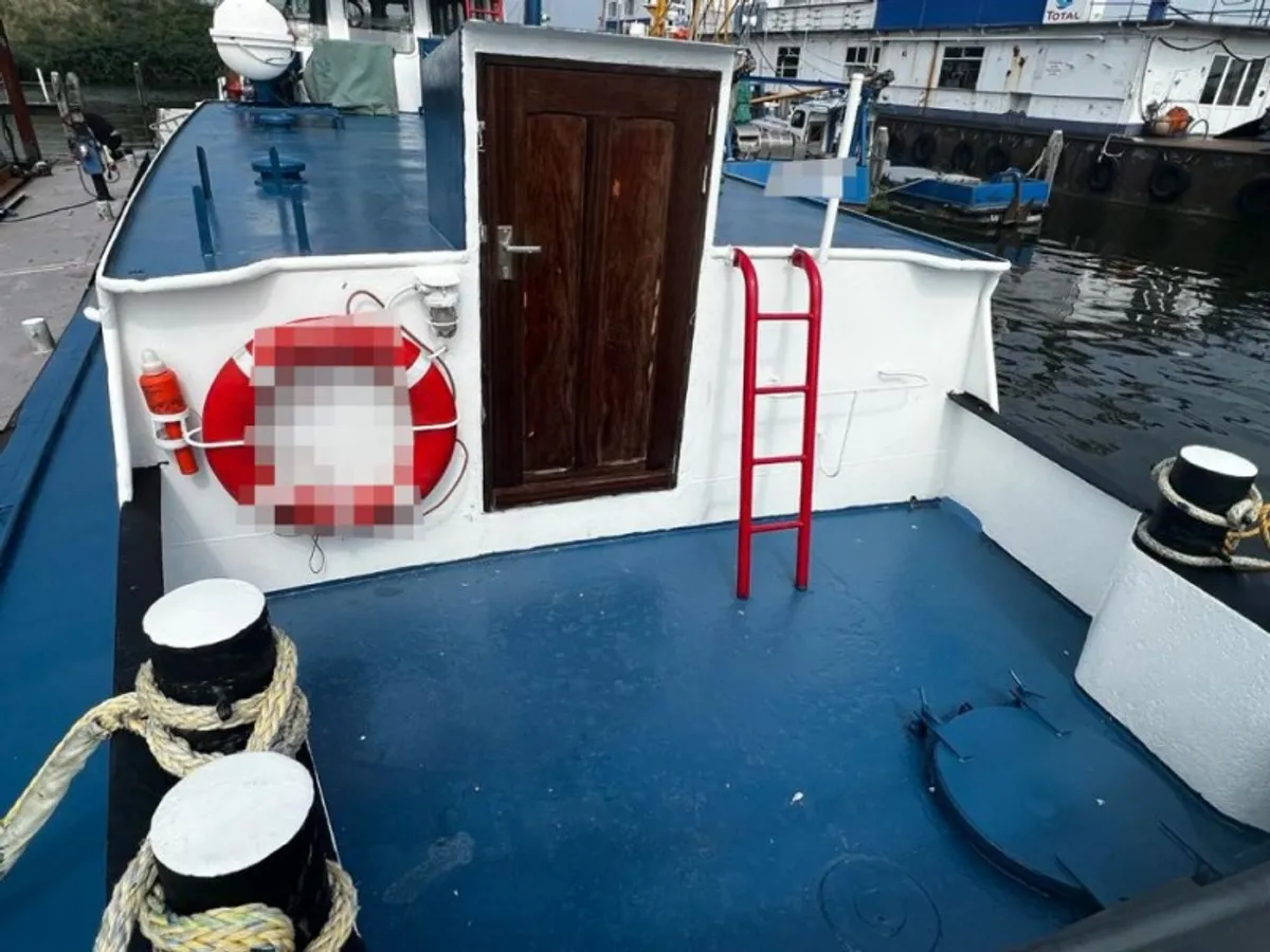 Patrullbåt till salu