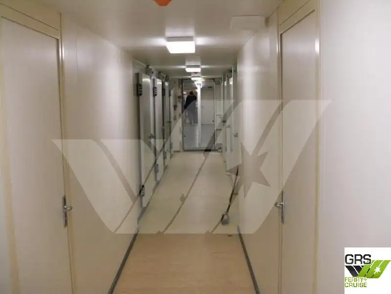 Containerskepp till salu