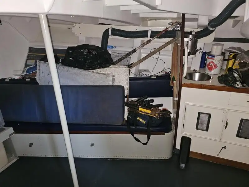 Räddningsbåt till salu