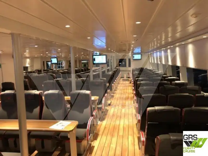 Passagerarfartyg till salu