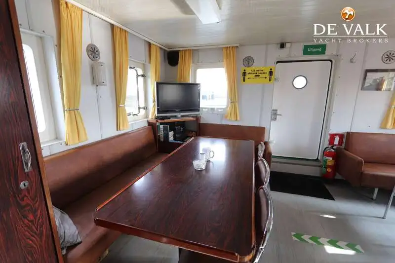 Flytande hotell till salu