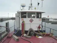Olje-/kemikalietanker till salu