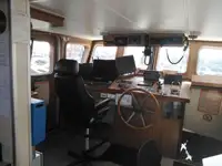 Undersökningsfartyg till salu