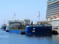 Oil/Chemical tanker till salu