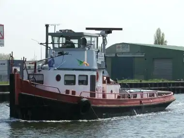 Bogserbåt till salu