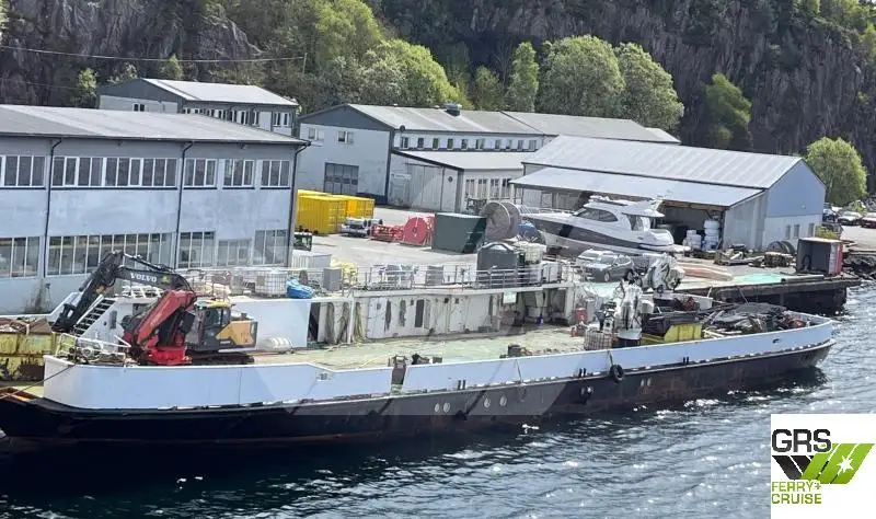 Pråm till salu