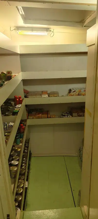 Försörjningsfartyg till salu