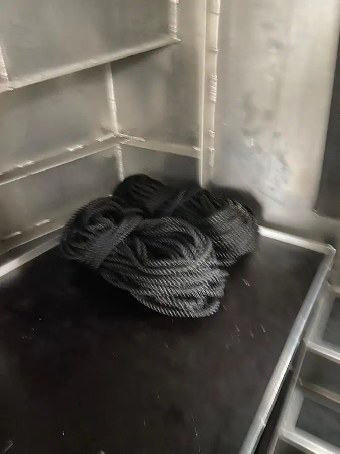 Räddningsfartyg till salu